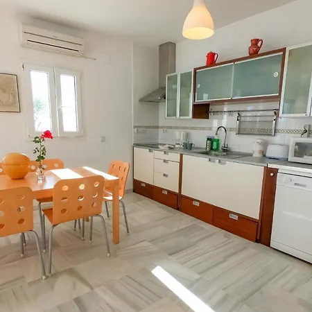 Tipo Penthouse Con Enorme Terraza Y Vistas Al Mar Apartamento *