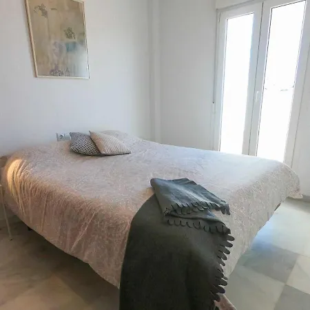 Apartamento Tipo Penthouse Con Enorme Terraza Y Vistas Al Mar