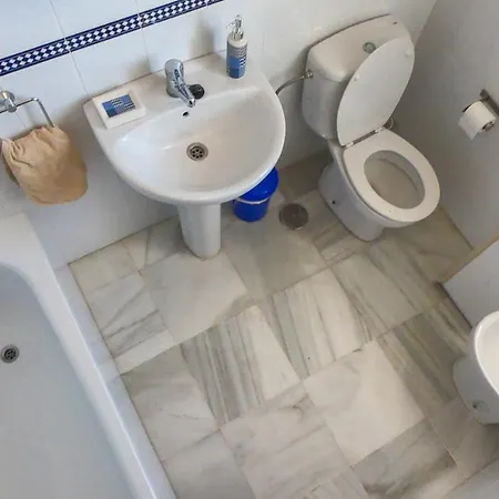 Apartamento Tipo Penthouse Con Enorme Terraza Y Vistas Al Mar *