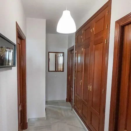 Apartamento Tipo Penthouse Con Enorme Terraza Y Vistas Al Mar *